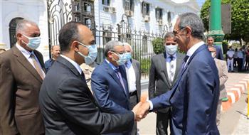   محافظ المنيا يستقبل وزير الاتصالات لافتتاح عدد من المشروعات
