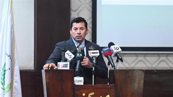 أشرف صبحي يهنئ منتخب الشباب بعد التغلب على المغرب والتأهل لنصف نهائي كأس العرب