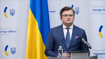   وزير خارجية أوكرانيا: استئناف تصدير الحبوب "إنفراجة للعالم"