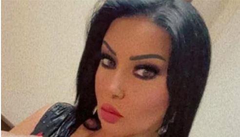  سمية الخشاب تخطف الأنظار باللون الأسود
