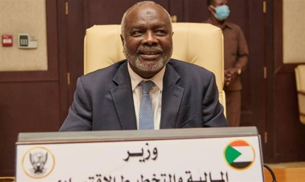 وزير المالية السوداني يؤكد أهمية التعاون مع بنك التجارة والتنمية الأفريقي