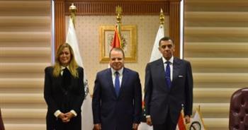 الأكاديمية الوطنية للتدريب توقع بروتوكولا مع المركز المصري للدراسات الاستراتيجية