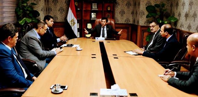 وزير الرياضة يجتمع مع رئيس الاتحاد المصري للجودو والإفريقي للسومو 