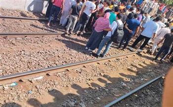 مصرع طفل صدمه قطار أثناء عبور مزلقان بالقناطر الخيرية