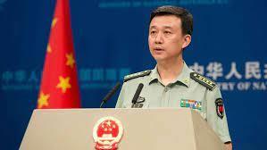 الدفاع الصيني يدعو إدارة تايوان لاتخاذ القرار الصحيح