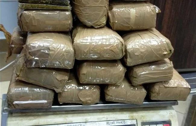 ضبط 3 عناصر إجرامية بحوزتهم 350 طربة حشيش و3 كجم هيروين قبل ترويجهم بالإسماعيلية
