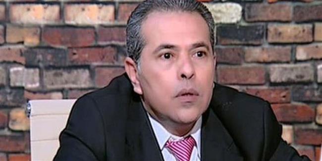 وصول نجل توفيق عكاشة إلى محكمة الجنايات لبدء أولى جلسات محاكمته