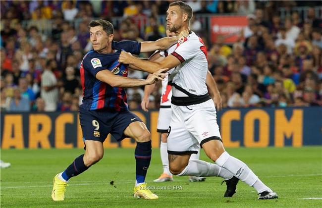 برشلونة يستهل مشواره بالتعادل السلبي مع رايو فايكانو