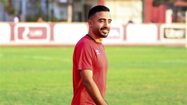 ثاني الراحلين عن الأهلي.. محمود وحيد ينتقل لسموحة