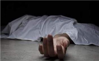 شاب يخنق والدته ويفر هاربا بنجع حمادي 