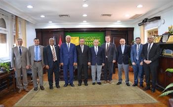تعاون أكاديمي بين جامعة الإسكندرية وجامعتي لويفيل الأمريكية والعلمين الدولية