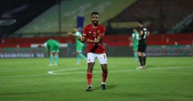 طبيب الأهلى يضع برنامج تأهيل حسين الشحات من جراحة غضروف الركبة
