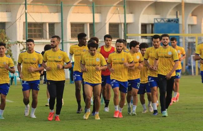 الإسماعيلى يستعد لمواجهتى المصرى والأهلى بمعسكر مغلق