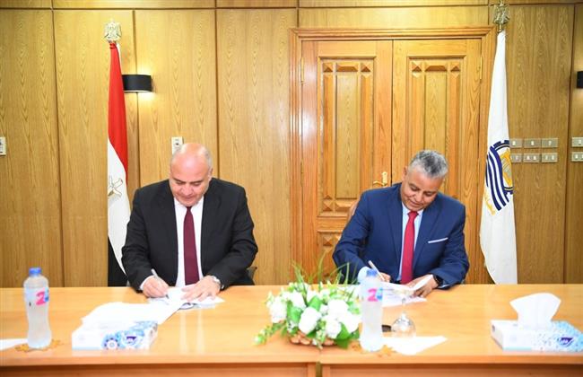 «الداودى» و«غرباوى» يوقعان بروتوكول تعاون لإنشاء المزرعة البحثية والتعليمية لكلية الطب البيطرى بقنا