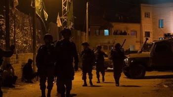   الاحتلال الإسرائيلي ينصب حاجزاً عسكرياً بالمدخل الرئيسي للريف الغربي في بيت لحم 