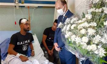   باقات ورود من الفريق محمد عباس لـ مرضى مستشفى مصر للطيران