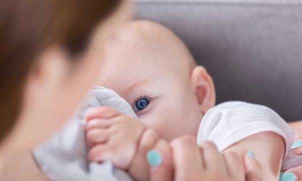 كيف يؤثر الصيام المتقطع لـ الأم على الرضاعة الطبيعية للطفل