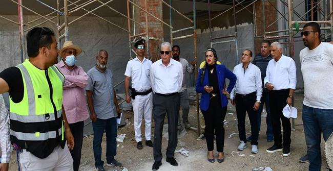 محافظ جنوب سيناء يتفقد مشروع بمبنى مجلس المدينة الجديد