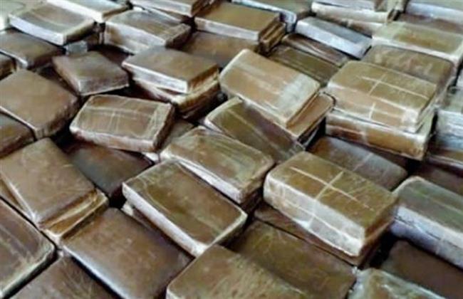 ضبط كمية كبيرة من مخدر الحشيش بحوزة 3 عناصر إجرامية بمطروح