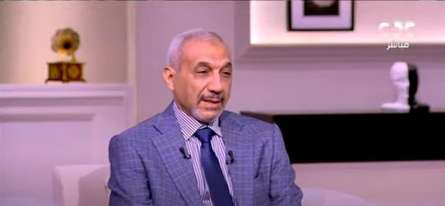 حسن أبو طالب: أسلوب الباحث في الصحف يختلف عن المجلات العلمية والأكاديمية
