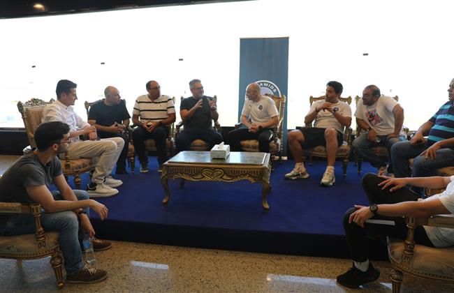 المنتخب الأولمبي يستهل زياراته للأندية بنادي بيراميدز 