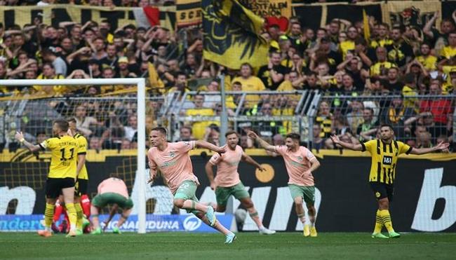 فوز فيردر بريمن على بوروسيا دورتموند 3-2 فى الدورى الألمانى