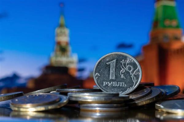 "فاينانشال تايمز": الاقتصاد الروسي صامد بشكل أفضل مما توقعه كثيرون