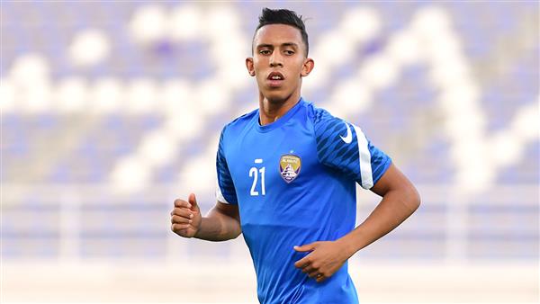 الأهلي يجدد اهتمامه بضم المغربي سفيان رحيمي