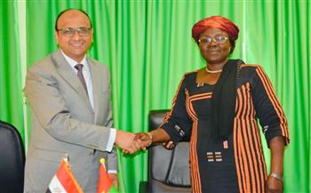   السفير المصري فى واجادوجو يلتقى مع وزراء فى حكومة بوركينا فاسو