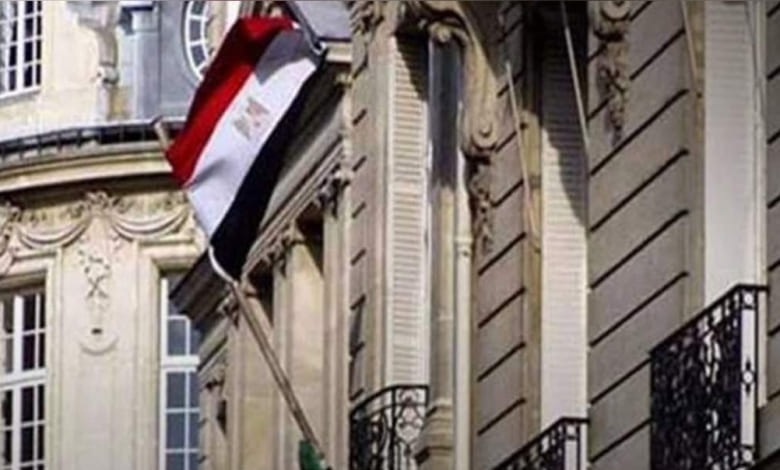 السفارة المصرية تهيب بالمواطنين المتواجدين بأوكرانيا بتوخي الحذر خلال الأسبوع الجاري
