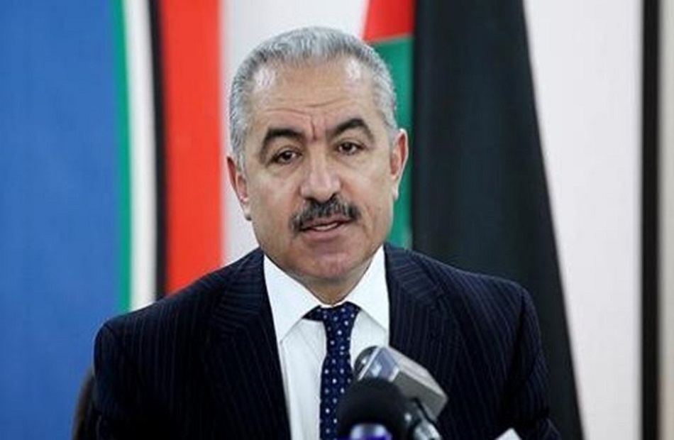 رئيس وزراء فلسطين يوجه بترجمة وثائق المذابح ضد الفلسطينيين وتوزيعها على السفارات