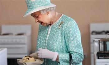   رئيس طهاة الملكة إليزابيث يكشف عن الحلوى المفضلة لها