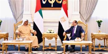 «الأنباء الكويتية»: السيسي وبن زايد يؤكدان أهمية وحدة الصف العربي في مواجهة التحديات التي تشهدها المنطقة