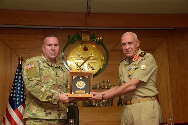 المتحدث العسكرى: أكاديمية ناصر العسكرية للدراسات العليا تستضيف الملحق العسكرى الأمريكى بالقاهرة