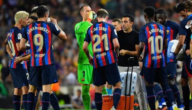 لاعب برشلونة يقرر الرحيل