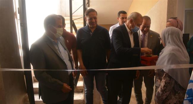 محافظ القليوبية يفتتح ويتفقد ٩ مشروعات خدمية وتنموية بأحياء شرق وغرب شبرا الخيمة 
