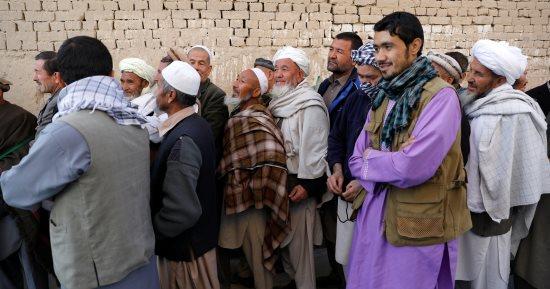 اليابان تمنح وضع اللاجئ لـ 98 أفغانيا فروا من طالبان