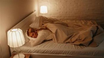   دراسة علمية: التعرض للضوء خلال النوم يسبب السمنة ومشاكل صحية خطيرة