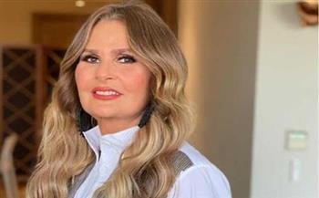 «خالص عزائي لصديقتي».. يسرا تنعي شقيق لطيفة