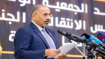   القيادة اليمني يؤكد أهمية عودة مؤسسات الإعلام الرسمية للعمل