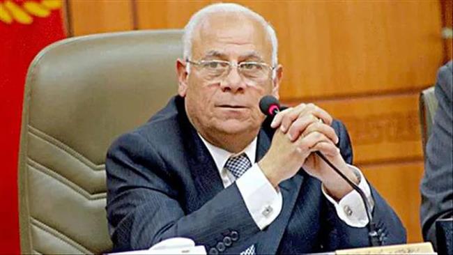 محافظ بورسعيد يتفقد القافلة الطبية للتوعية والكشف المبكر عن أمراض البروستاتا