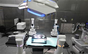   الخشت يعلن بدء استخدام الروبوت الجراحي بالمجان بمستشفيات قصر العيني
