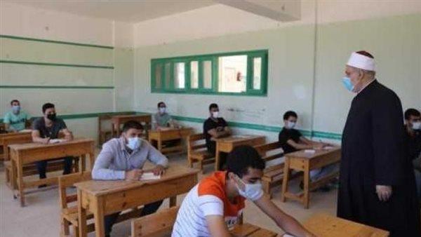 طلاب الثانوية الأزهرية «دور ثان» يؤدون امتحاني الإنجليزي والتفاضل اليوم