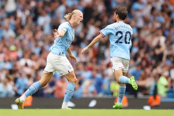 هاتريك هالاند يقود مانشستر سيتي للفوز على كريستال بالاس 4-2 بالدوري الإنجليزي