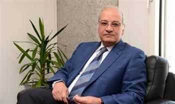 محافظ المركزي الأسبق: حكومة عبيد اتخذت قرار زيادة سعر الصرف بدون التنسيق معنا.. فيديو