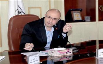 «غنيم» يطمئن على انتظام أعمال امتحانات الدور الثاني للثانوية العامة في مادة الديناميكا لعلمي رياضة