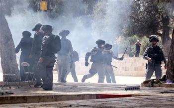   قوات الاحتلال الإسرائيلي تجبر أطفالا في الخليل على خلع ملابسهم