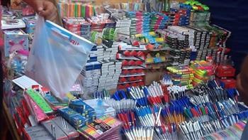 الأدوات المكتبية.. تخفيضات 50% بمعارض أهلاً مدارس