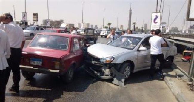 سقوط سيارة ملاكى من أعلى كوبرى 15 مايو أنباء عن سقوط ضحايا 