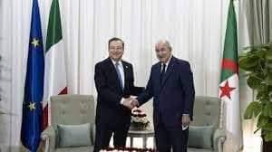   الرئيس الجزائرى يجري اتصالا هاتفيا مع رئيس الوزراء الإيطالي المستقيل